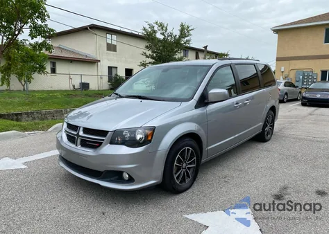 2019 Dodge Grand Caravan Gt from USA, damaged, VIN 2C4RDGEG1KR565201